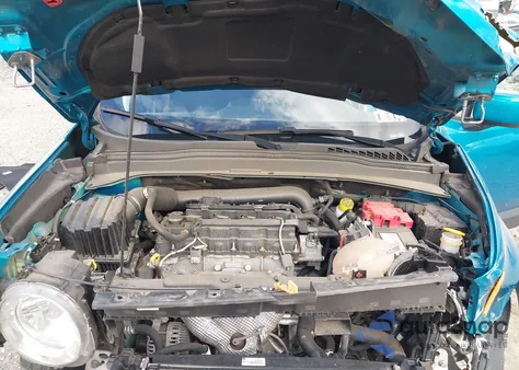 2021 Jeep Renegade Latitude 4X4 z USA, uszkodzony, nr VIN ZACNJDBBXMPN31275